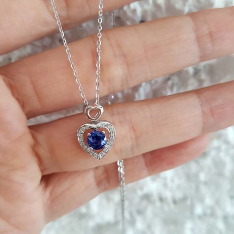 Ciondolo Cuore danzante - Oro bianco, Diamanti e Zaffiro