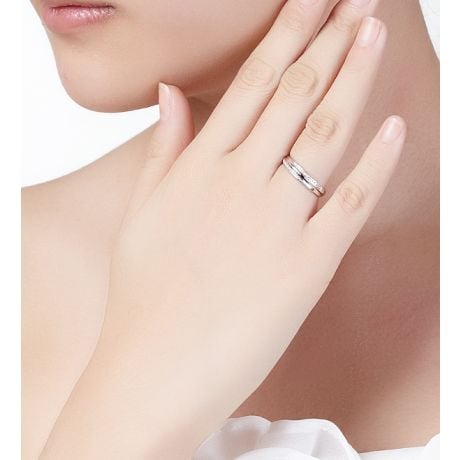 Fede nuziale Donna. Platino. Diamanti 0.11ct