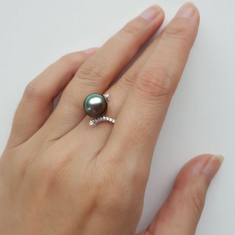 Anello Sous le Vent - Oro Bianco, Diamanti e Perla di Tahiti