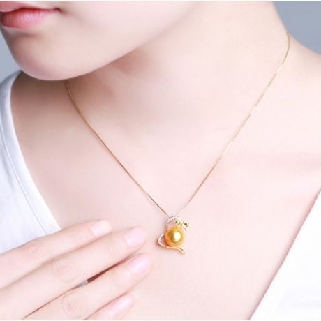 Ciondolo Nodo con Ganse - Oro Giallo, Diamanti & Perla Gold dei Mari del Sud