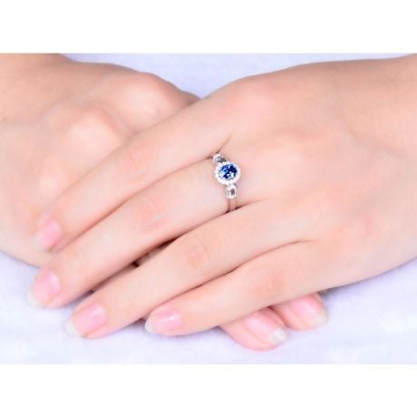 Anello di Fidanzamento Profondo - Oro Bianco, Diamanti & Zaffiro Blu Ovale