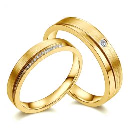 Coppia di fedi Oro giallo e diamanti. Una punta d'amore