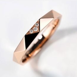 Fede nuziale Triangulaire Uomo in Oro Rosa 18ct e Diamanti