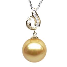 Ciondolo Distinto - Oro Giallo, Diamanti & Perla dei Mari de