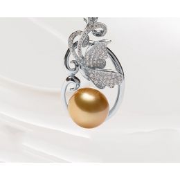 Ciondolo farfalla perla d'Australia, Oro bianco, diamanti