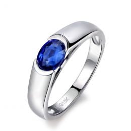 Anello Shitala - Oro Bianco & Zaffiro Ovale Solitario