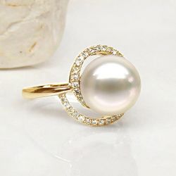 Anello Encerclement - Oro Giallo, Perla d'Acqua Dolce