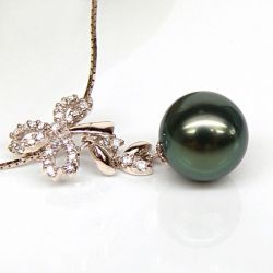 Ciondolo Fiocco - Oro Rosa, Diamanti e Perla di Tahiti