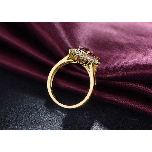 Anello Scintillante - Oro Giallo, Rubino Cuscino & Diamanti