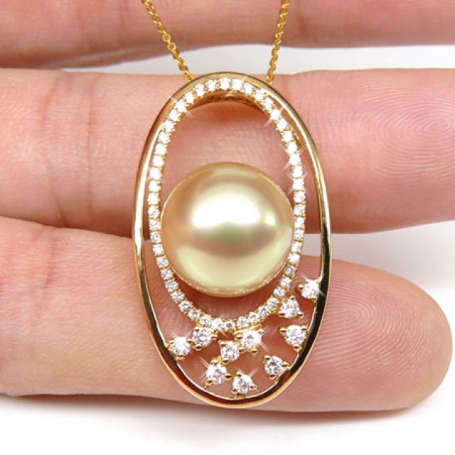 Ciondolo Ellisse - Oro Giallo, Diamanti & Perla dei Mari del Sud Dorata