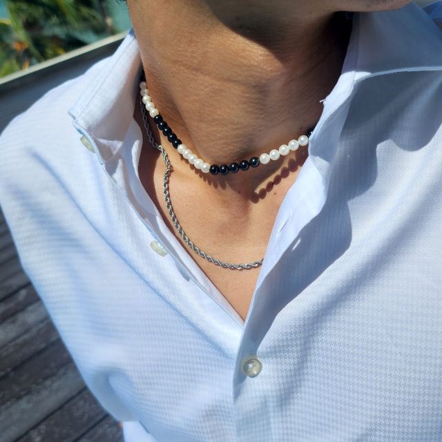 Collier Homme Perle Noir Blanc. Monochrome Pulse