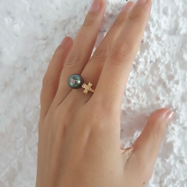 Anello Croce - Oro Giallo, Diamanti e  Perla di Tahiti Nera - 4