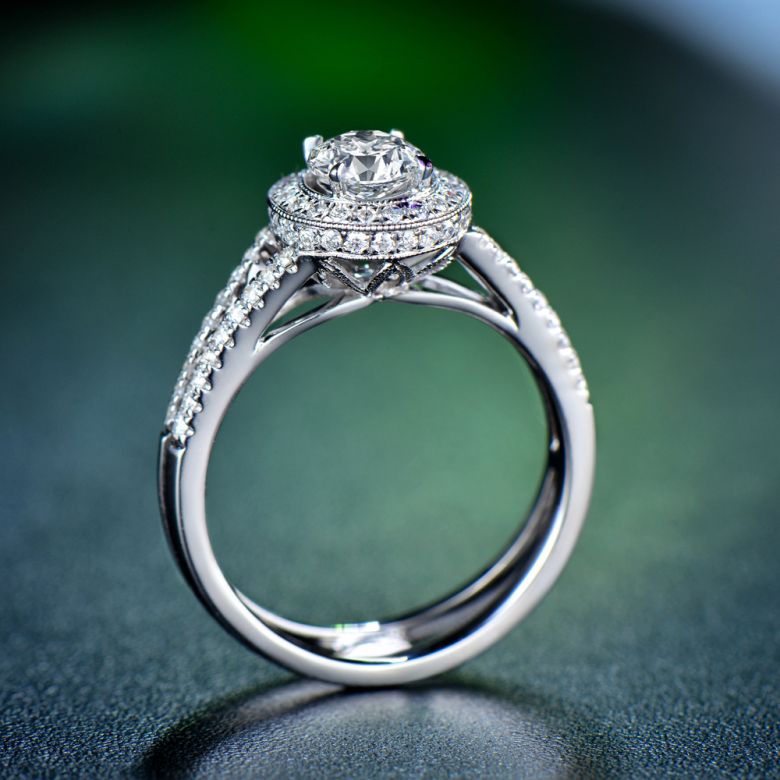 Anello di Fidanzamento Dahlia - Oro Bianco Lucido e Diamanti VS/G | Gemperles - 5