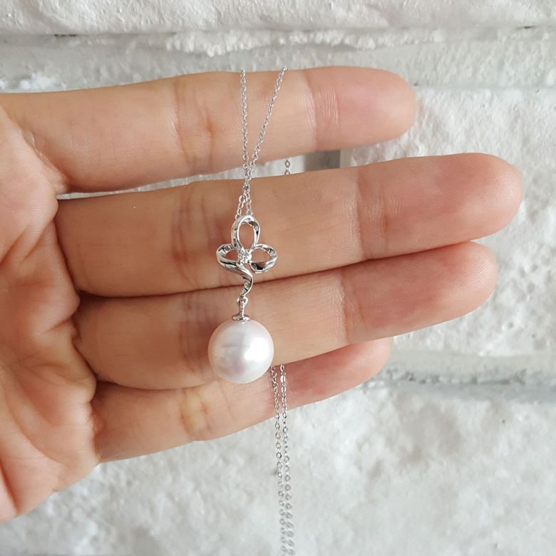 Ciondolo Fleur Romantique - Oro Bianco, Perla d'Acqua Dolce e Diamante - 1