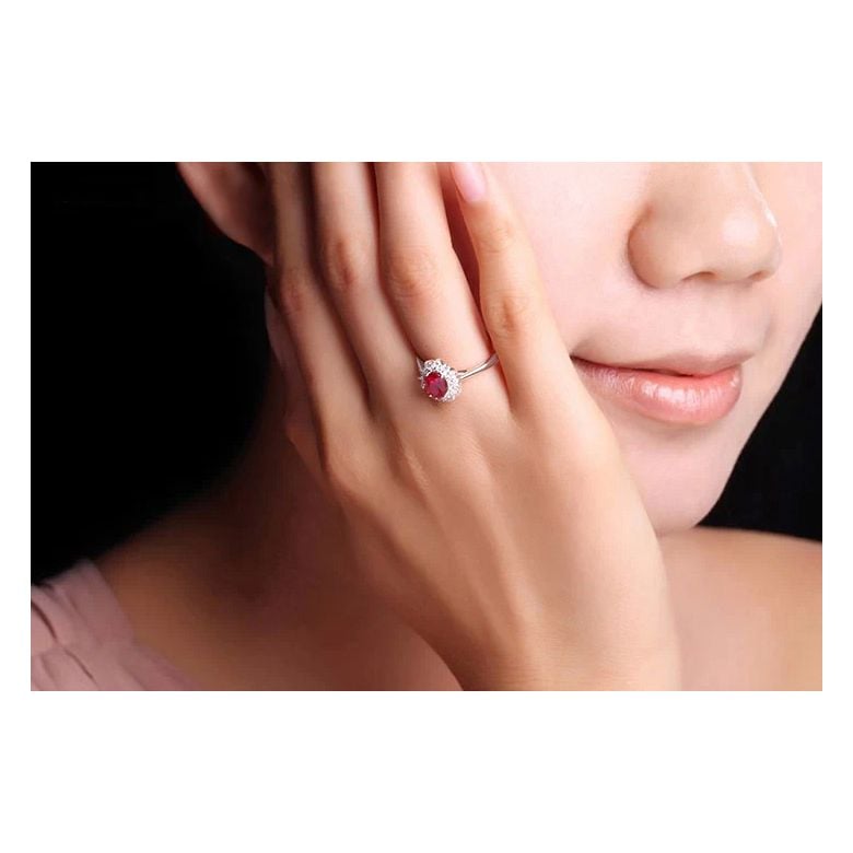 Anello Di Fidanzamento Flora - Oro Bianco, Diamanti & Rubino Ovale - 2
