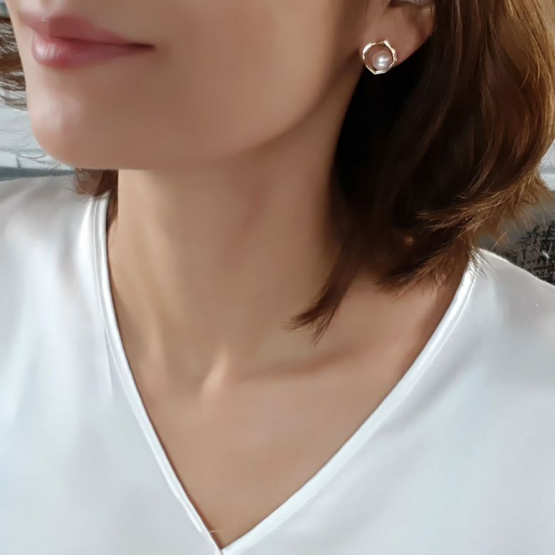 Ciondolo, Anello e Orecchini Coco Chanel. Perle Akoya, Oro giallo, Diamanti - 11