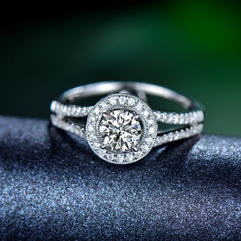 Anello di Fidanzamento Dahlia - Oro Bianco Lucido e Diamanti VS/G | Gemperles - 8