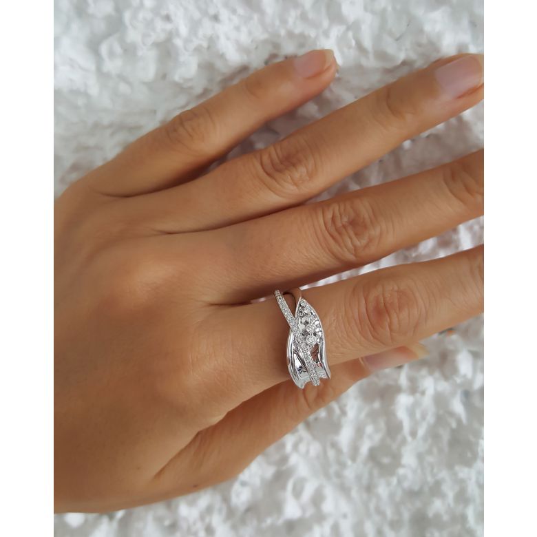 Anello Donna - Oro bianco 4.65gr - Diamanti 0.33ct - 7