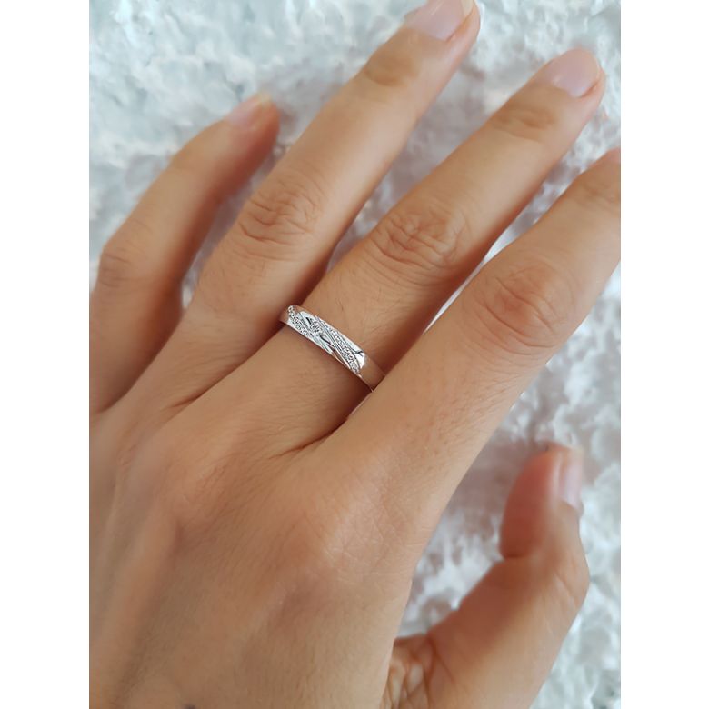Fede Nuziale da Donna Dolce - Oro Bianco e Diamanti - 4