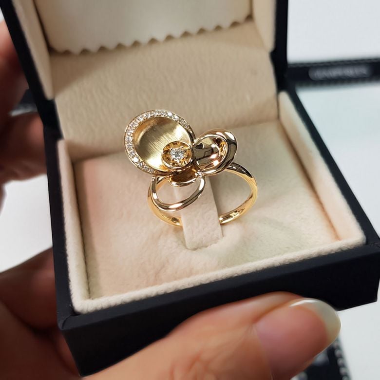 Anello Donna - Oro giallo 6.98gr - Diamanti 0.216ct - 8