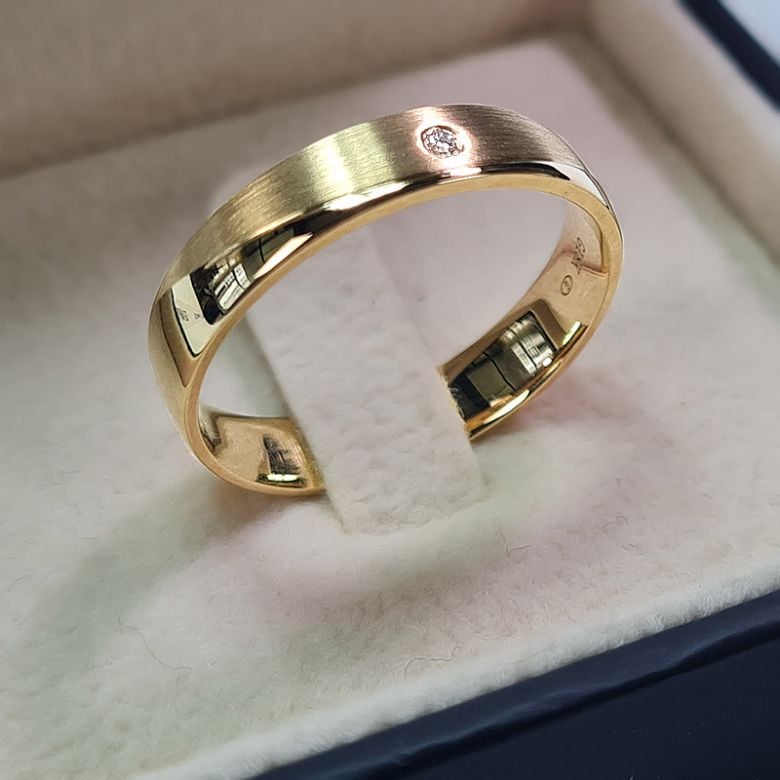 Fede Nuziale Uomo Étreintes Infinies - Oro Giallo, Diamanti - 2