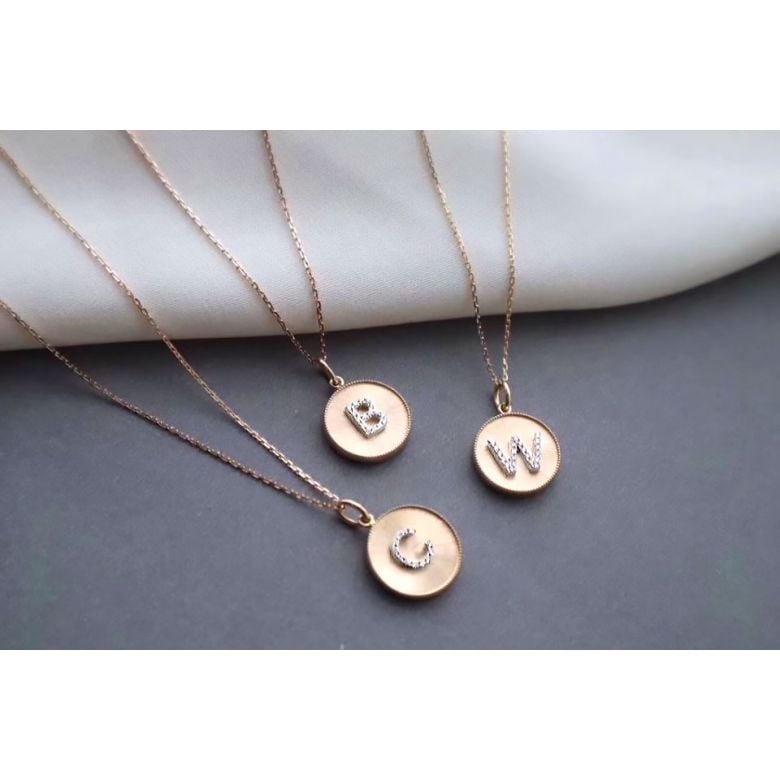 Ciondolo Lettera Alfabeto - Medaglia in Oro 18ct & Diamante VS/G | Gemperles - 22
