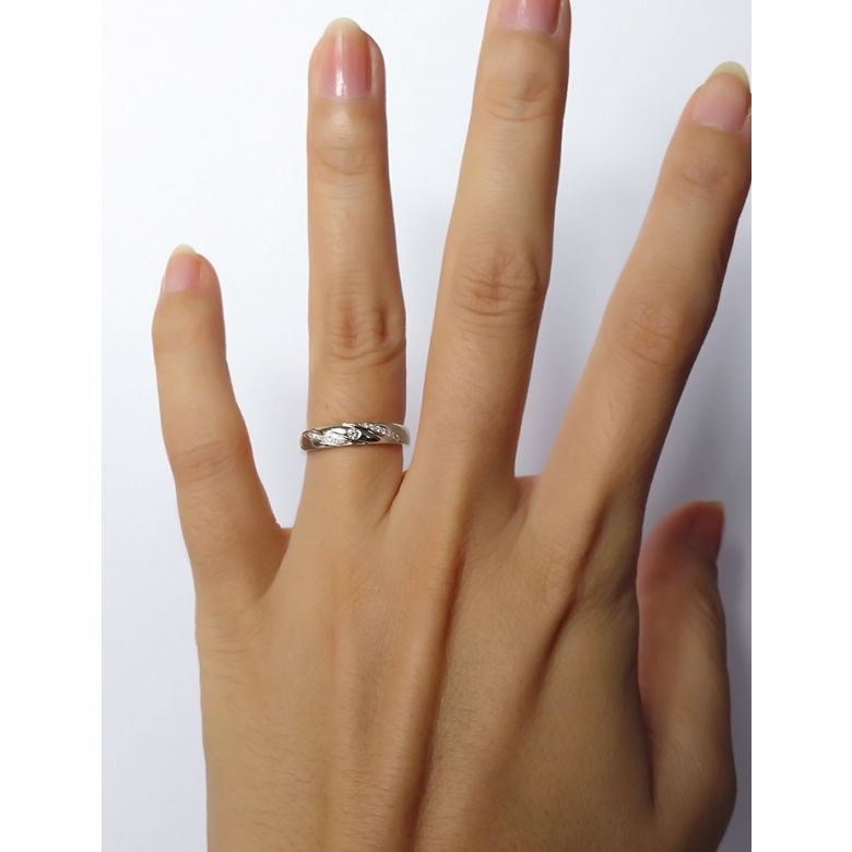 Fede Nuziale da Donna Dolce - Oro Bianco e Diamanti - 5