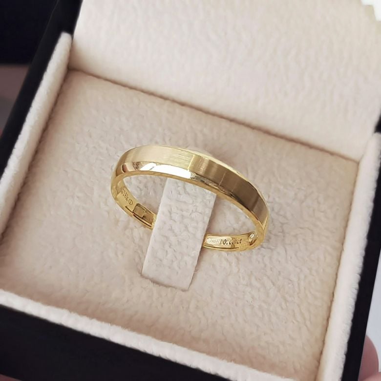 Fede nuziale Uomo. Oro giallo. Diamante 0.007ct | Dominik - 4