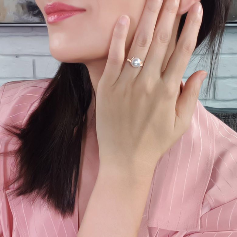 Anello Kiku - Oro Rosa, Diamanti e Perla Akoya Bianca - 3