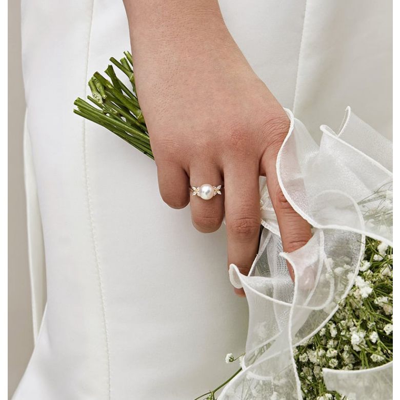 Anello Symphonie Nuptiale - Oro Giallo, Diamanti e Perla Akoya - 2
