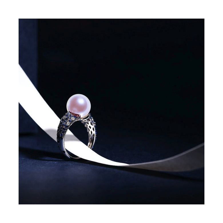 Anello L'Enchanteur - Oro Bianco, Zaffiri, Diamanti & Perla d'Acqua Dolce - 8