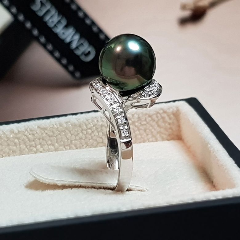 Anello Santa Luzia - Oro Bianco, Diamanti e Perla di Tahiti - 2