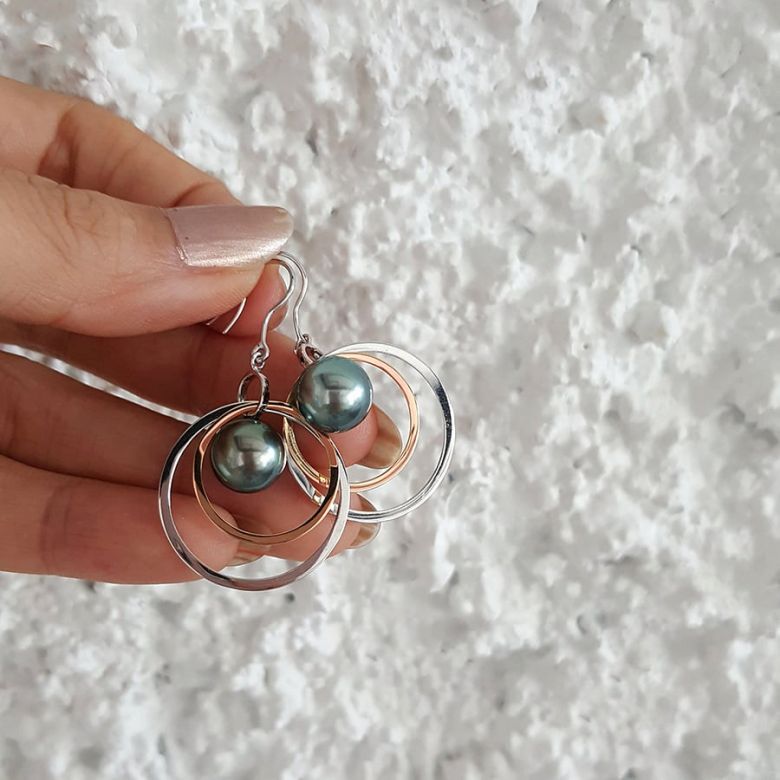 Orecchini a Cerchio Samotrace - Perle di Tahiti Nere, 2 Ori oro bianco e rosa - 1