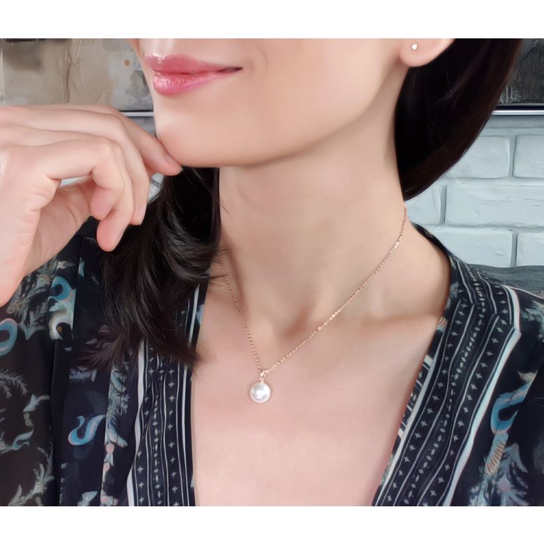 Ciondolo Incantation - Oro Rosa 18kt e Perla d'Acqua Dolce Bianca - 2
