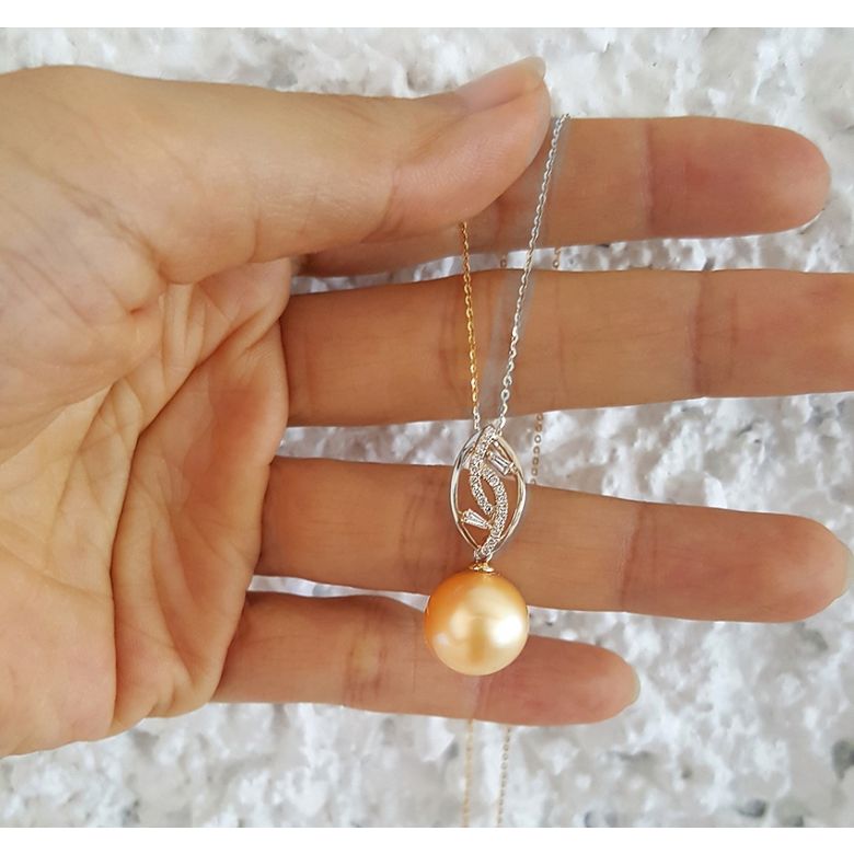 Ciondolo Feuilles d'Or - Oro Bianco, Diamanti & Perla dei Mari del Sud Dorata - 5