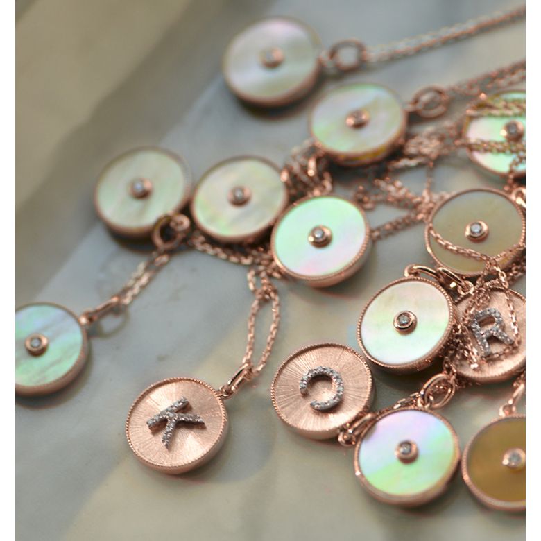 Ciondolo Lettera Alfabeto - Medaglia in Oro 18ct & Diamante VS/G | Gemperles oro rosa - 2