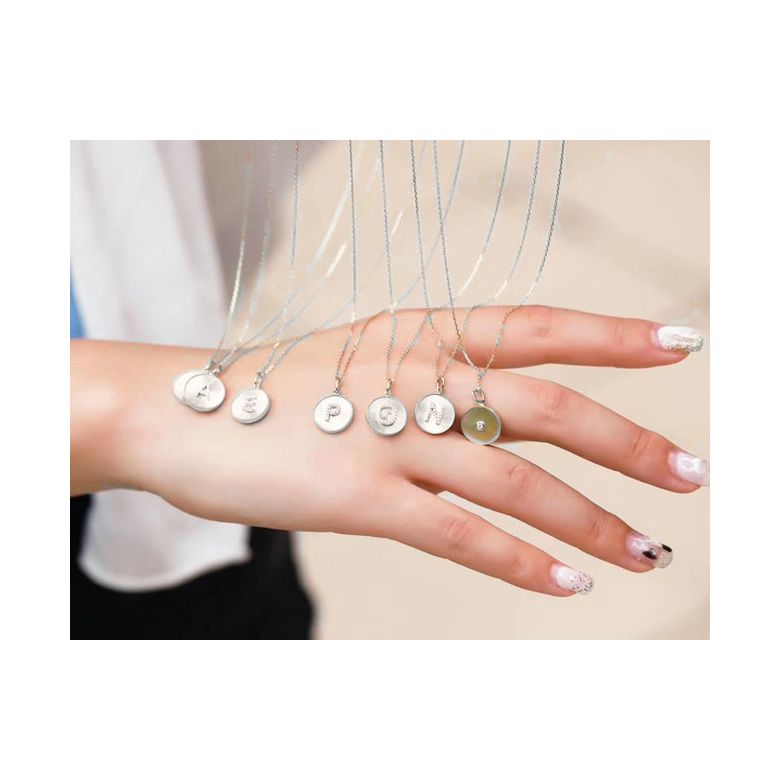 Ciondolo Lettera Alfabeto - Medaglia in Oro 18ct & Diamante VS/G | Gemperles oro bianco - 9
