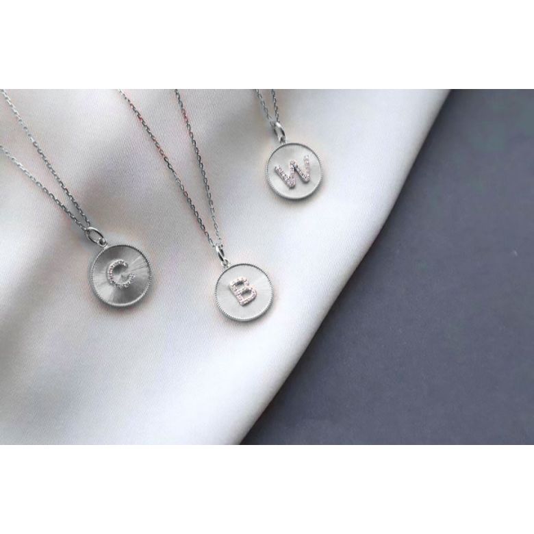 Ciondolo Lettera Alfabeto - Medaglia in Oro 18ct & Diamante VS/G | Gemperles oro bianco - 24
