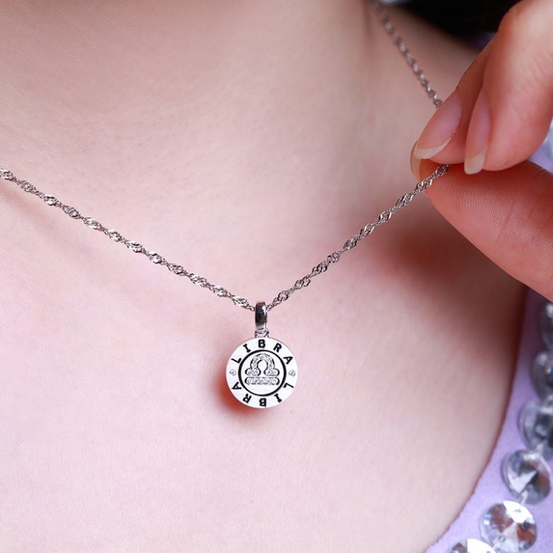 Ciondolo Libra Oro bianco. Segno della bilancia. Zodiaco - 4