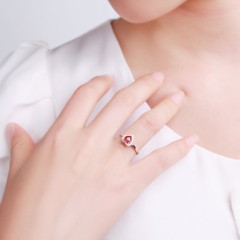 Anello Di Fidanzamento Gisel - Oro Rosa, Diamanti & Rubino Birmano - 2