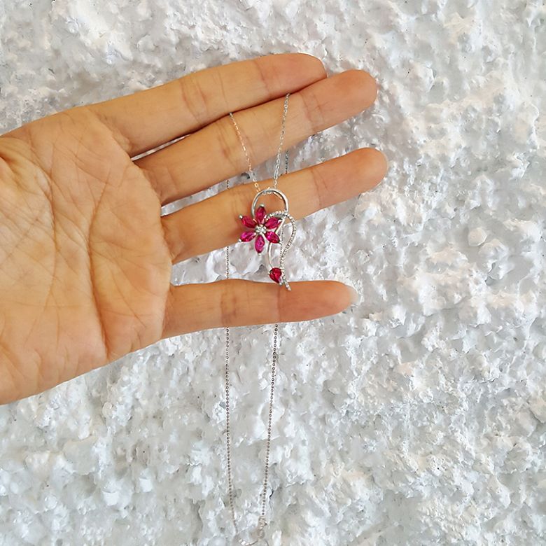 Ciondolo fiore in oro bianco - Rubini e Diamanti incastonati - 5