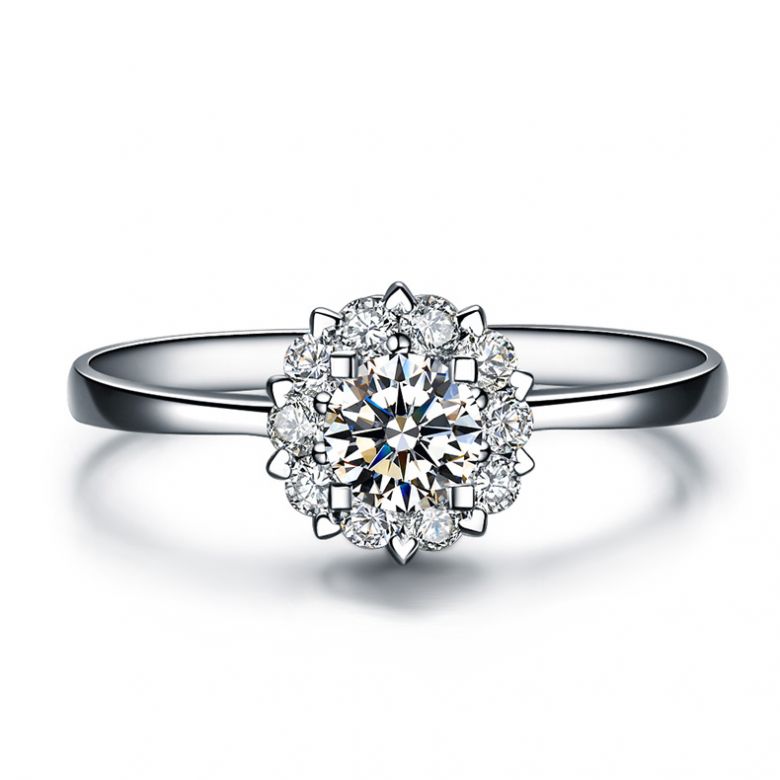 Solitario anello platino - Cuore pavé - Pavé di diamanti 0.33ct - 3
