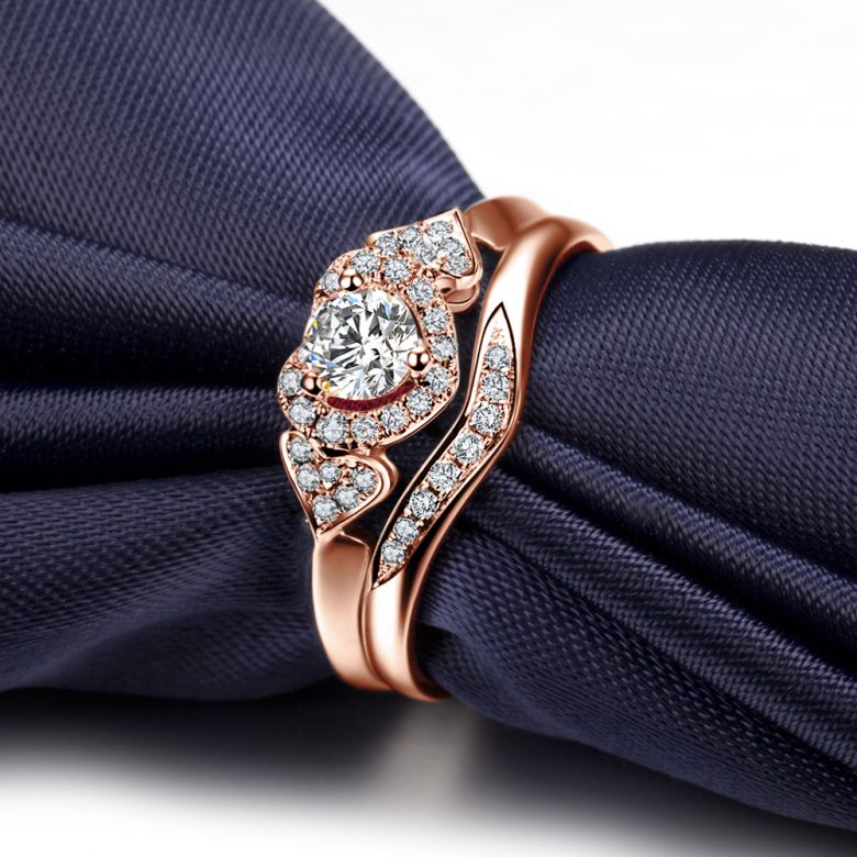 Anello di Fidanzamento Cuori Splendidi - 3 Cuori in Diamanti & Oro Rosa | Gemperles - 3