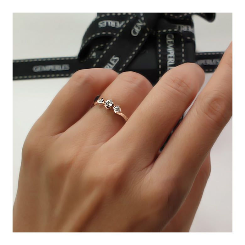 Anello di fidanzamento trilogia in oro rosa - 3 diamanti 0.20ct - 2