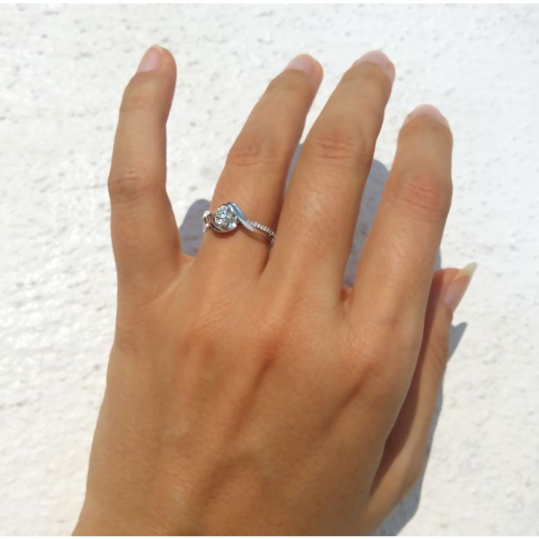 Anello di Fidanzamento Poesia di Diamanti - Oro Bianco 18kt e Diamanti | Gemperles - 6