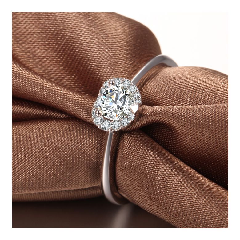 Anello di Fidanzamento Cuore di Diamante - Solitario Oro Bianco 18kt e Diamante | Gemperles - 7