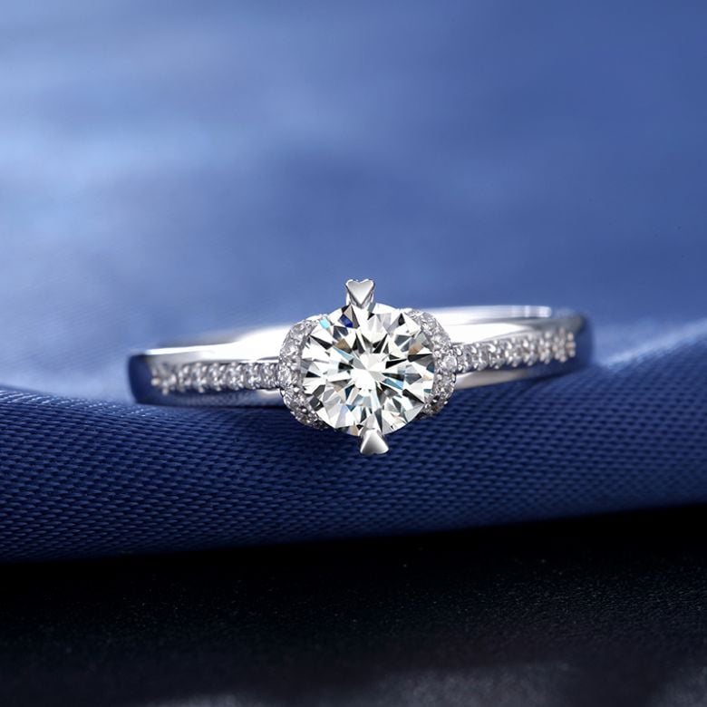 Anello di Fidanzamento Solitario Amelia - Oro Bianco 18kt & Diamanti | Gemperles - 3