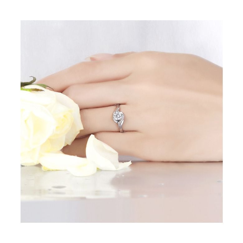 Anello Solitario di Fidanzamento Laccio - Oro Bianco & Diamanti | Gemperles - 3