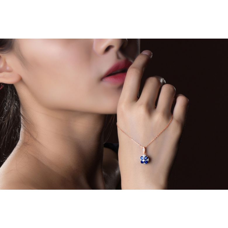 Ciondolo Solitario Fiore Blu. Oro rosa, Zaffiri e Diamanti - 4