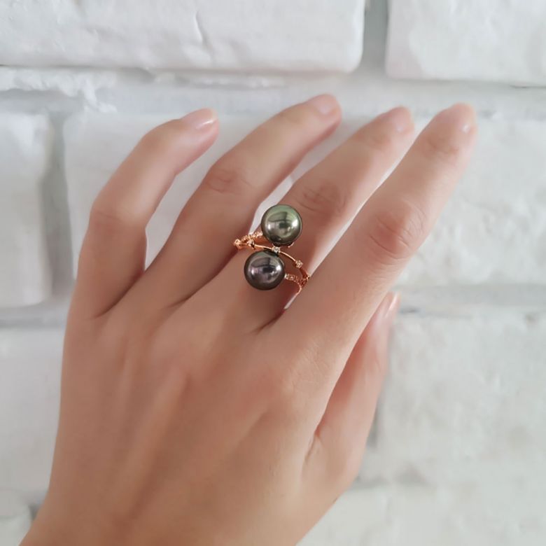Anello Crooked - Oro Bianco, Diamanti e Perla di Tahiti - 3